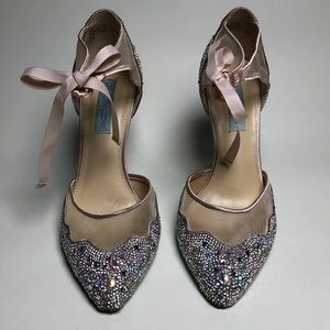 Betsey Johnson Iris crystal shoe sz 8.5